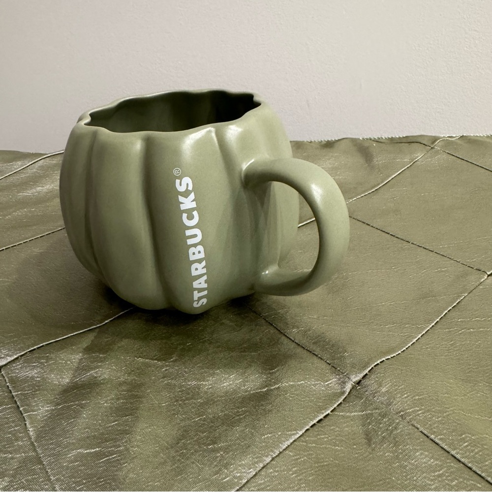 BNWT STARBUCKS green pumpkin coffee mug.